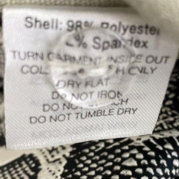 I AM GIA Faux Leather Animal Pattern Pants Small High Waist Grunge Indie Sleeze - Picture 9 of 11